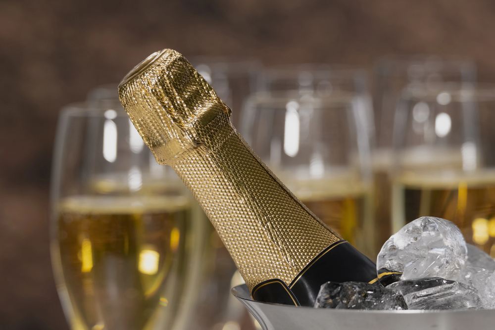 Cava – Spaniens prickelnder Schatz: Alles, was du über den edlen Schaumwein wissen musst 🍾