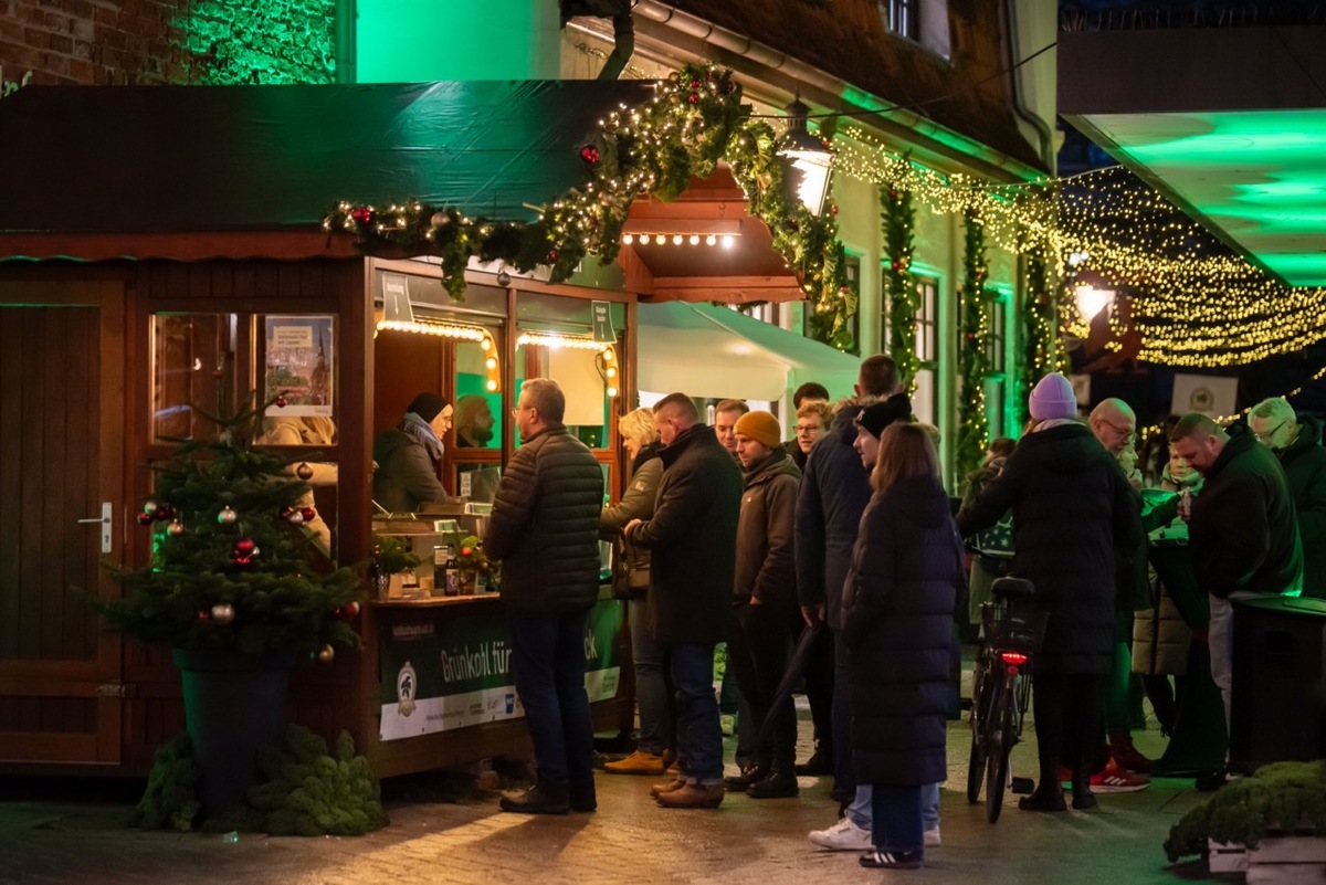 Grünkohl essen, Gutes tun: Gröönkohl-Tied am Lappan sammelt rund 8.000 Euro