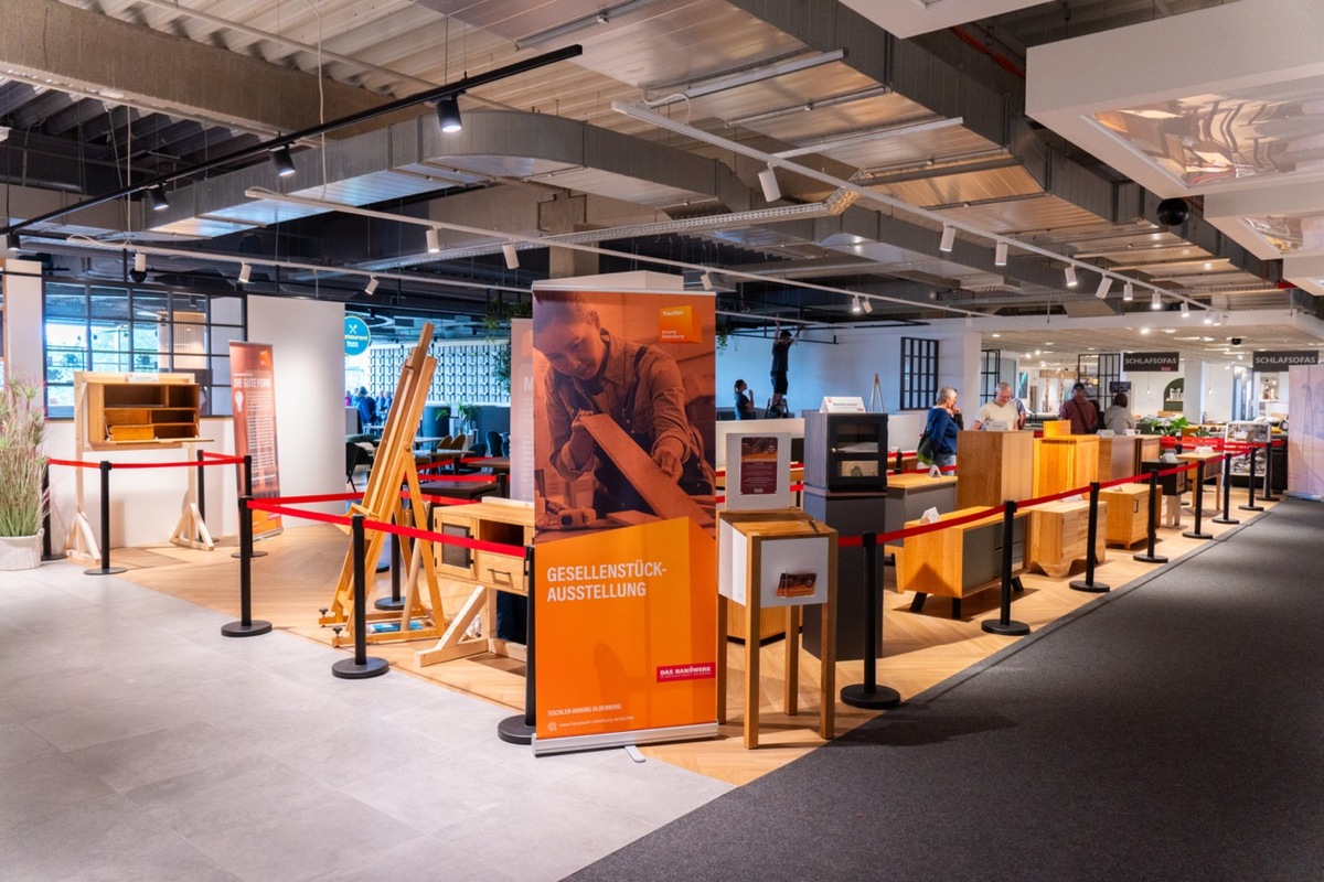 Handwerkskunst hautnah: Tischlernachwuchs begeistert bei buss wohnen – und du darfst mitentscheiden! 😊