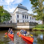 Paddelspaß mitten in der Stadt: Geführte Kanutouren durch Oldenburgs Wasserwege 🛶🌳